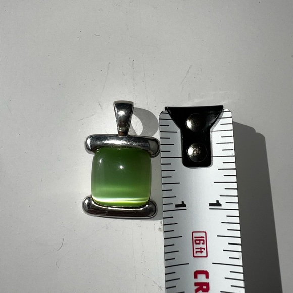 Sterling Silver Necklace Pendant, square with jade color stone. - Picture 3 of 3